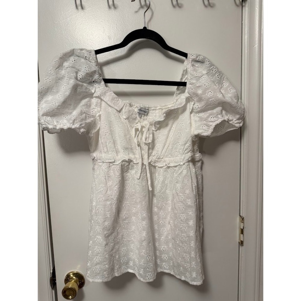 Motherhood Maternity Empire Waist Eyelet‎ White Puff Sleeve Top Large